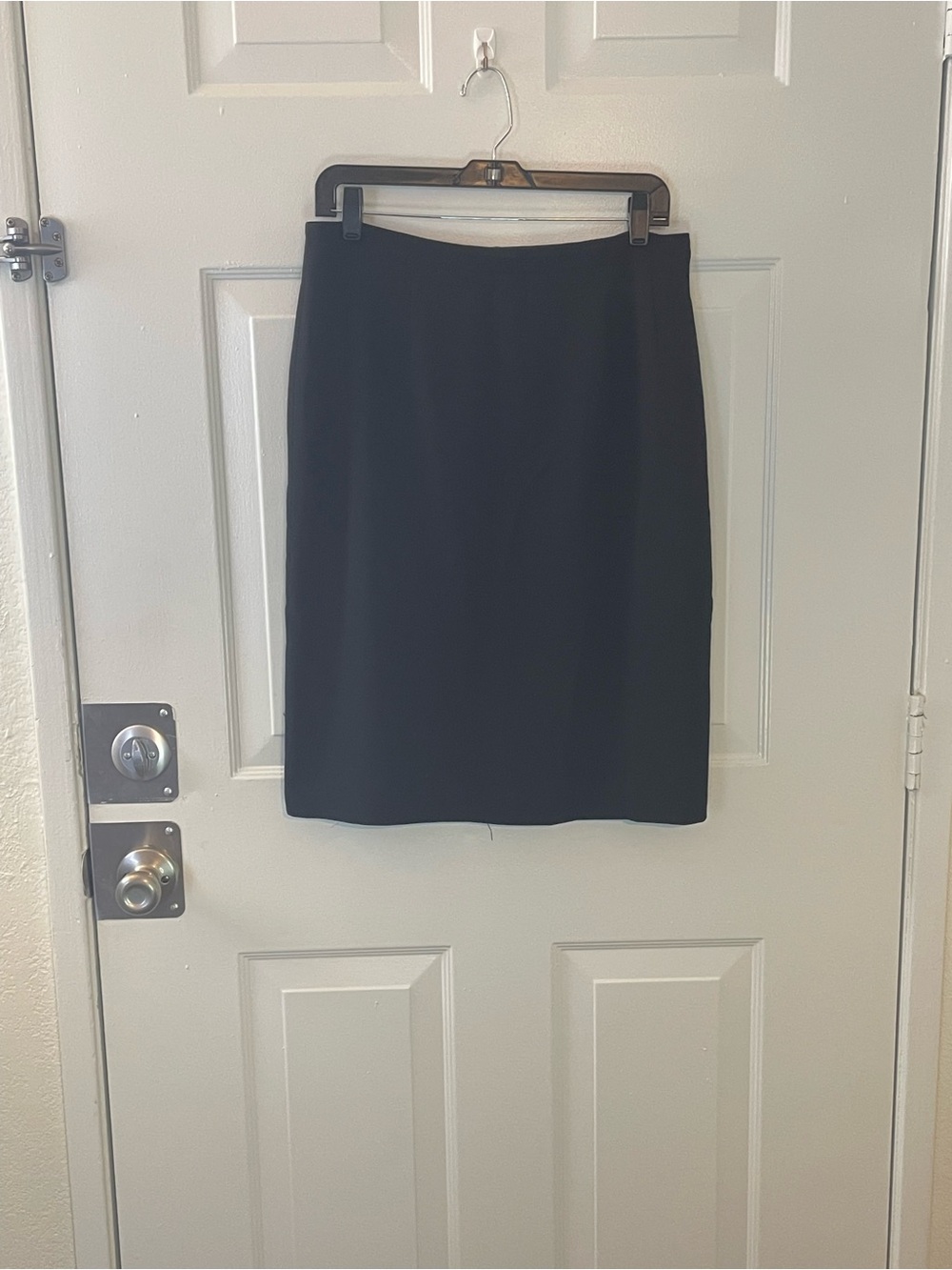 Sleek Black Pencil Skirt - Professional Wardrobe Staple